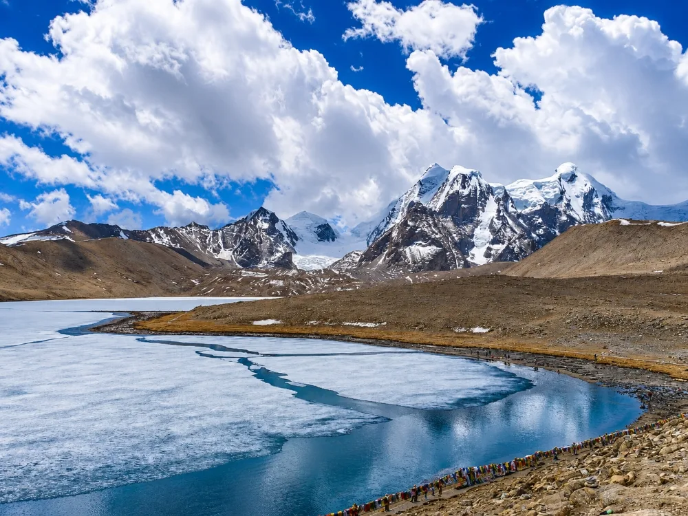 (4D3N) Gurudongmar Lake + Yumthang Valley photo 1